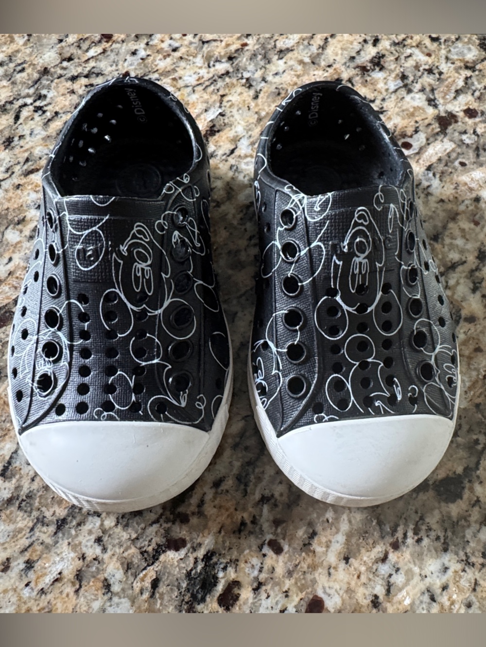 Native Shoes Jefferson Print DSNY Jiffy Black/Mickey Doodle